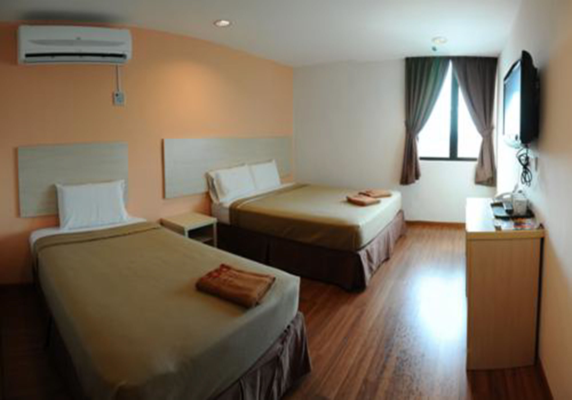 Hotel Oyo 1158 906 Airport à Malacca Extérieur photo